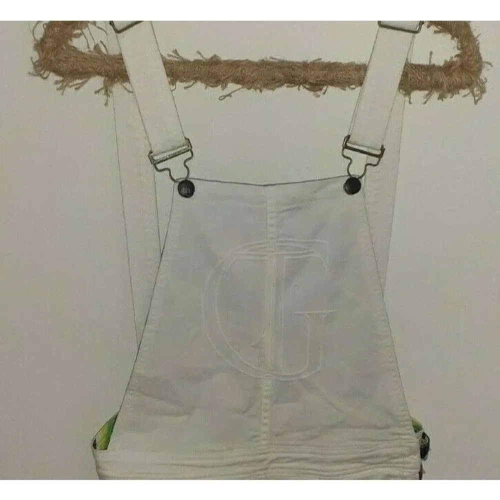Anthropologie adjustable closure